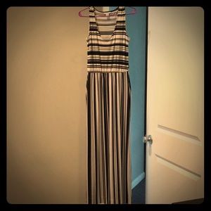 Bar III Black and White Maxi Dress